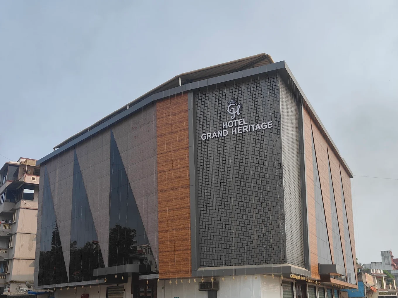 Hotel Grand Heritage Daman exterior